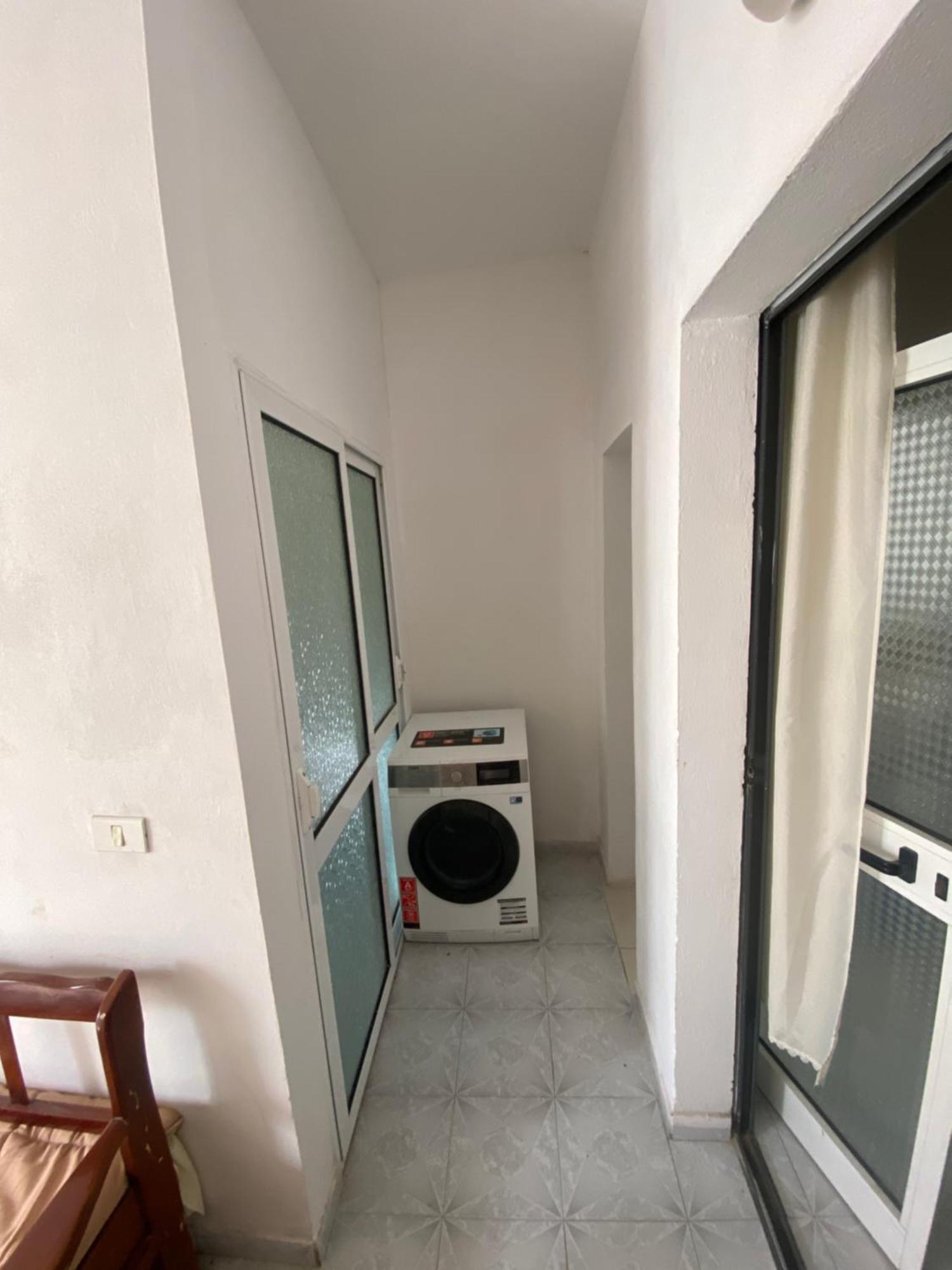 Lovely 2-Bedroom With Greenery View Durrës Exterior foto